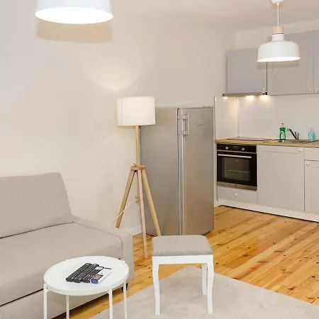 Cozy & Functional By The Opera Warna