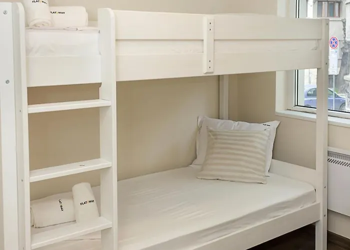 Cozy & Functional By The Opera アパート *