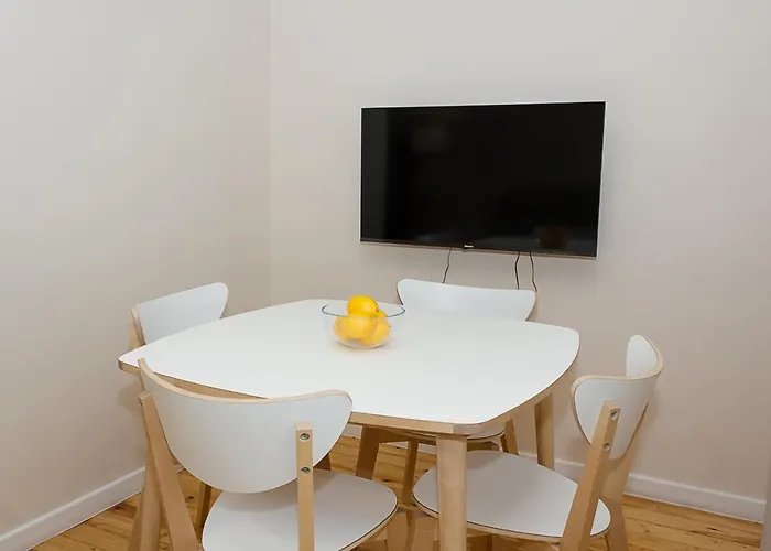 Cozy & Functional By The Opera アパート *